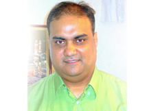 MUNIR KHAN